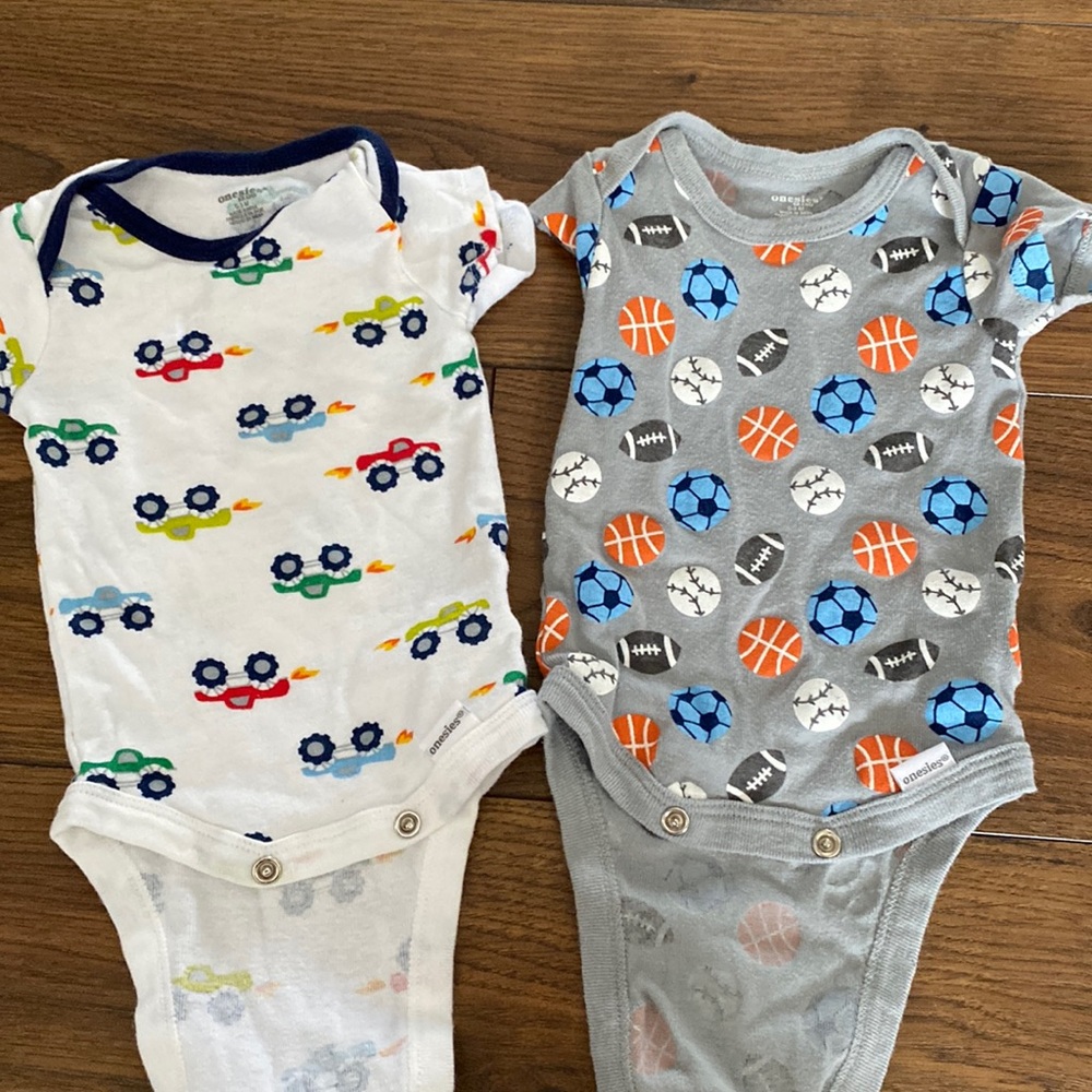 0-3 Month Onesies (Fits Like Newborn)